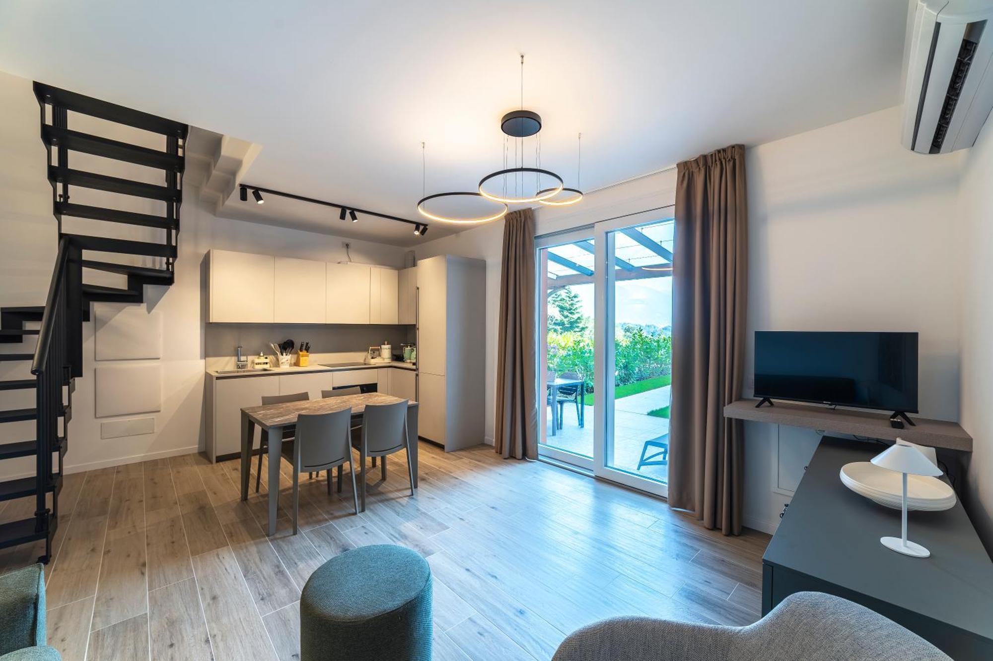Alex'S Luxury Lake View Apt Pool And Tennis Como Zewnętrze zdjęcie