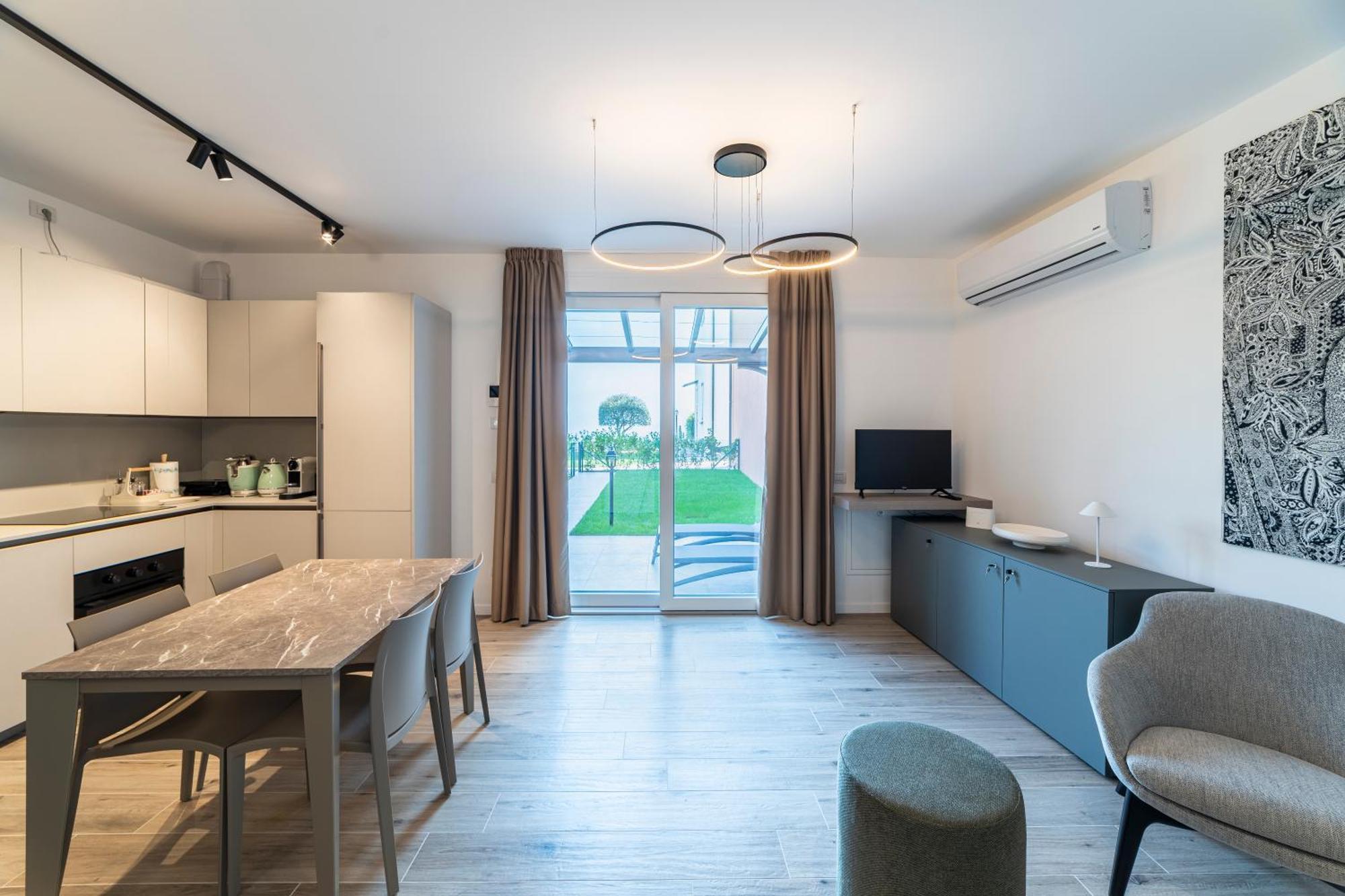 Alex'S Luxury Lake View Apt Pool And Tennis Como Zewnętrze zdjęcie